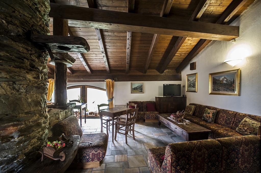 Hotel Baita Cretaz Брей-Червінія Екстер'єр фото